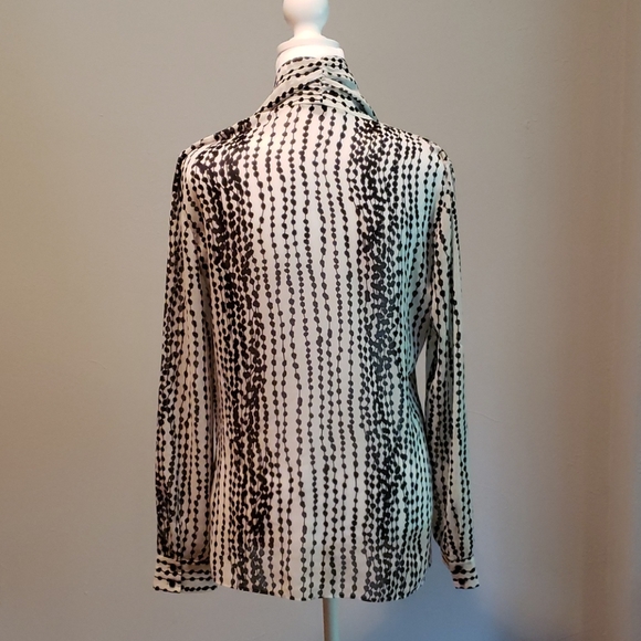 Armani Exchange Blouse - Picture 5 of 6